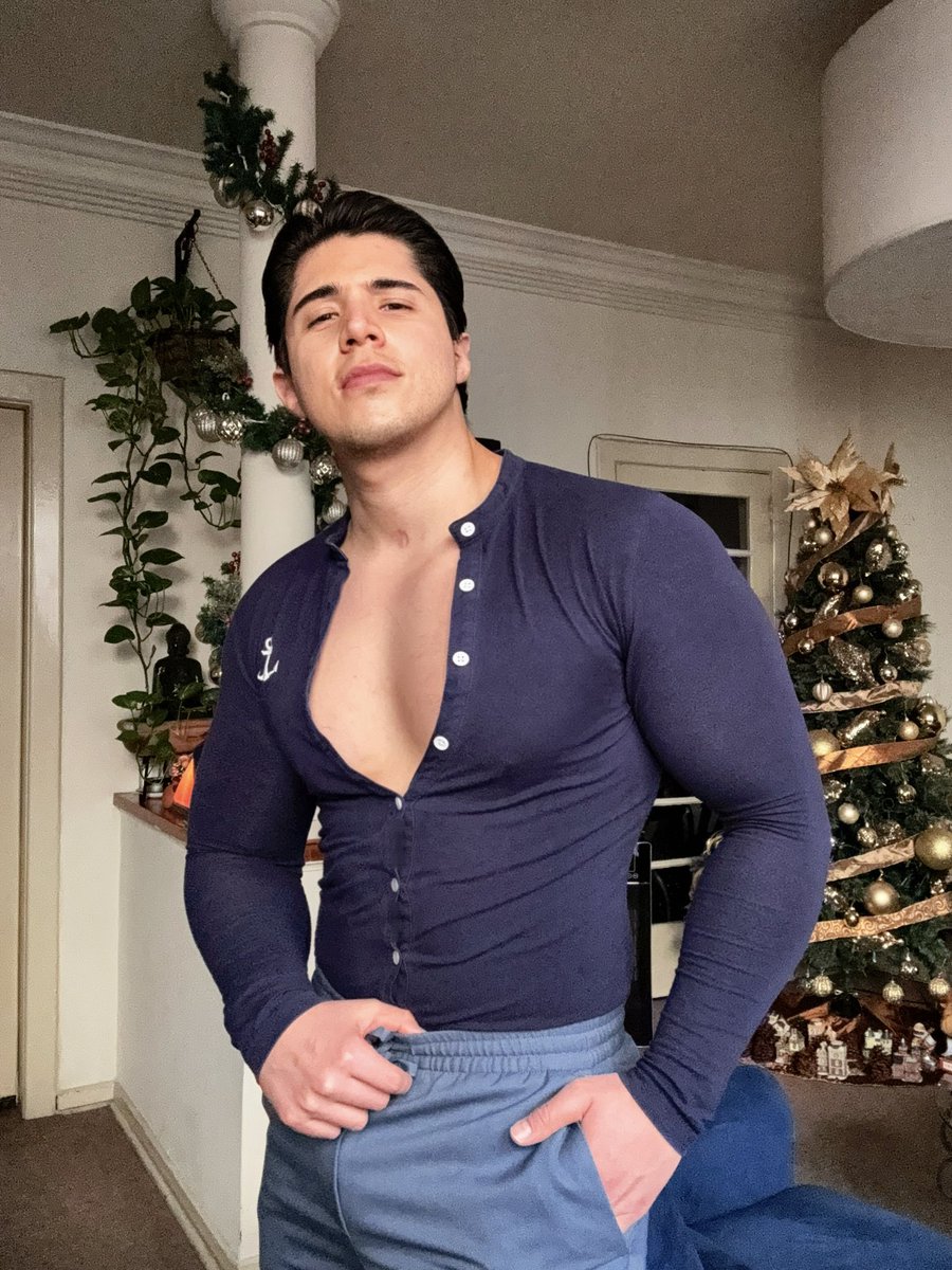 Alex Toledo 👑🏳️‍🌈👑 tweet media