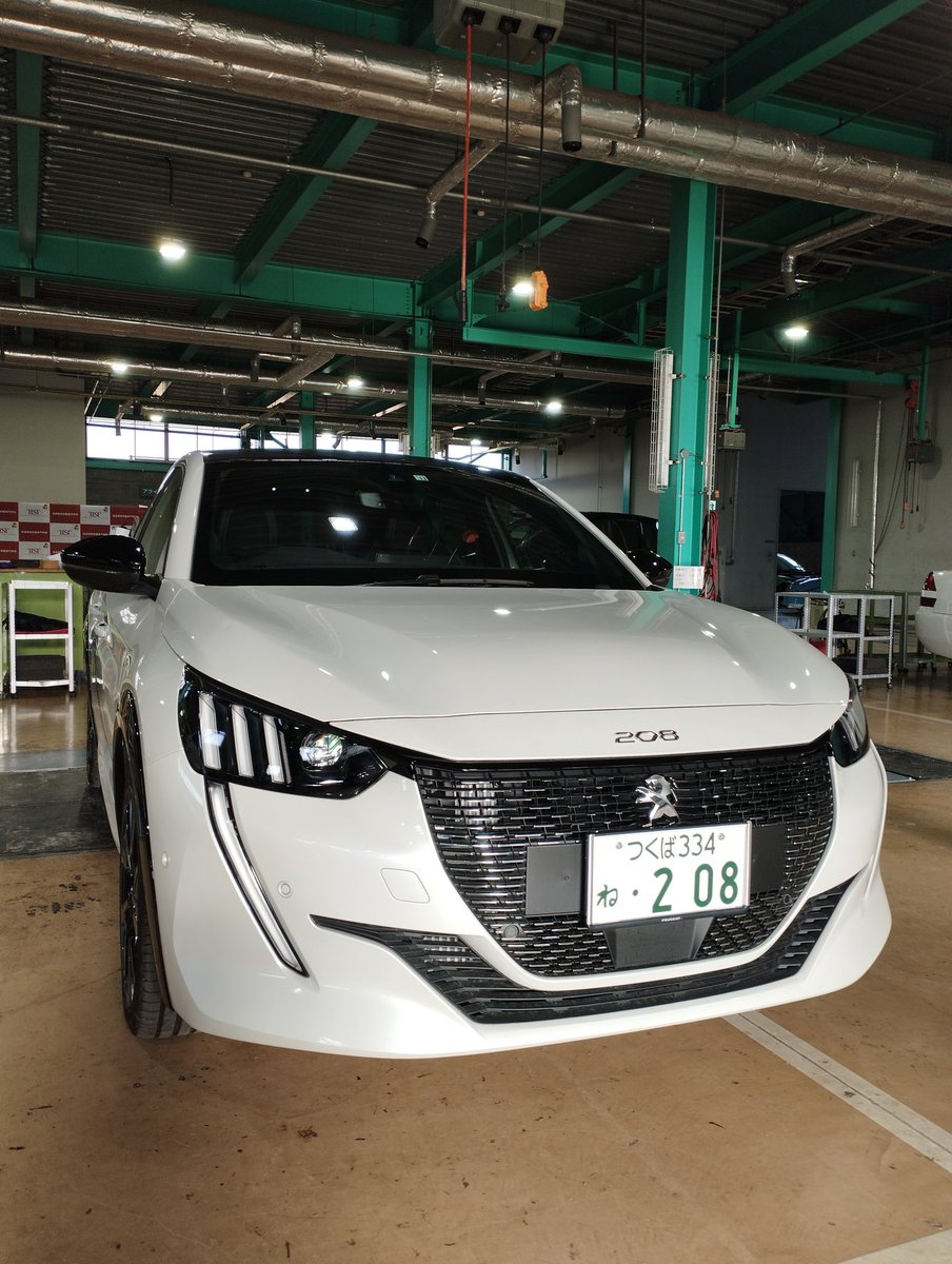 TIST_Automobile's tweet photo. 自動車整備工学科一年生😊関彰商事株式会社様にセミナーをしていただきました✨格好良い車がたくさん❗❗#筑波研究学園専門学校　#整備士国家資格　#自動車整備大学校　#自動車整備　#自動車整備専門学校　#板金　#塗装　#自動車修理　#自動車整備士　#国家資格整備士　#メカニック　#tist https://t.co/6GaXpmqgag