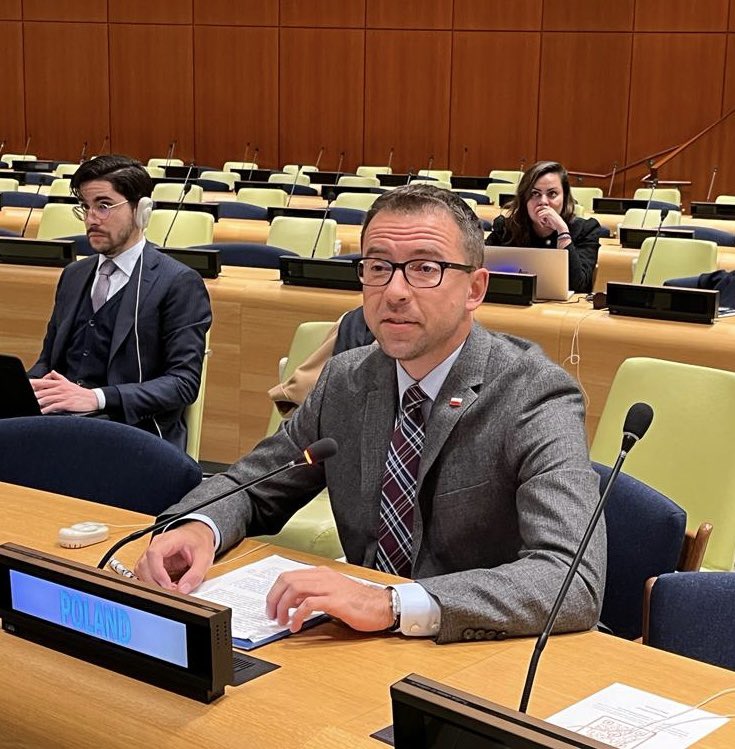 At the UNSC Arria on information risks from artificial intelligence,🇵🇱 stressed that misuse of rapidly developing AI opens a new chapter in the way disinformation and harmful content are produced and spread. We support multi-stakeholder cooperation to address this challenge.