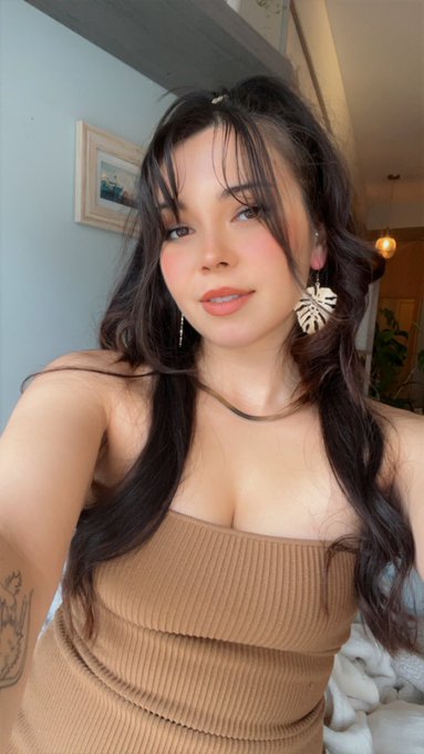 2 pic. Love the colour brown on my complexion 🤎 https://t.co/i0vBopRSQO