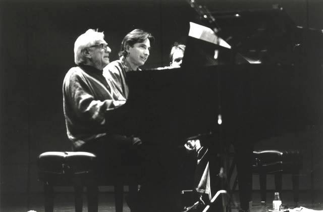 Happy Birthday to Maestro @mtilsonthomas!

MTT and Leonard Bernstein met when Michael was barely out of his teens. Over the years, that early mentor-student relationship evolved into a close, collaborative friendship between two superb peer musicians.