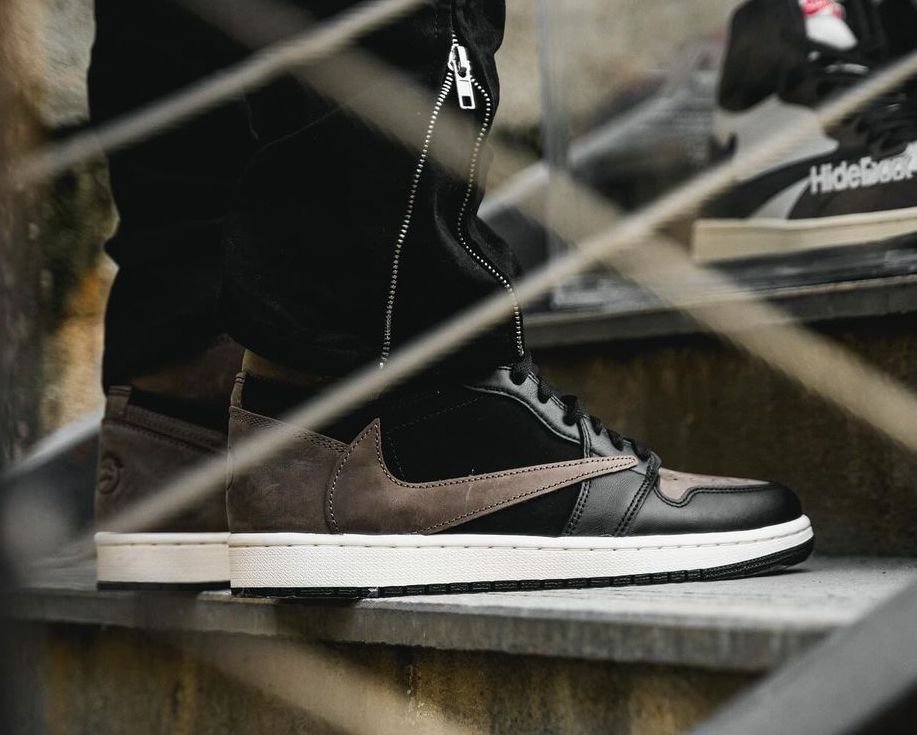 jordan 1 travis scott dark mocha