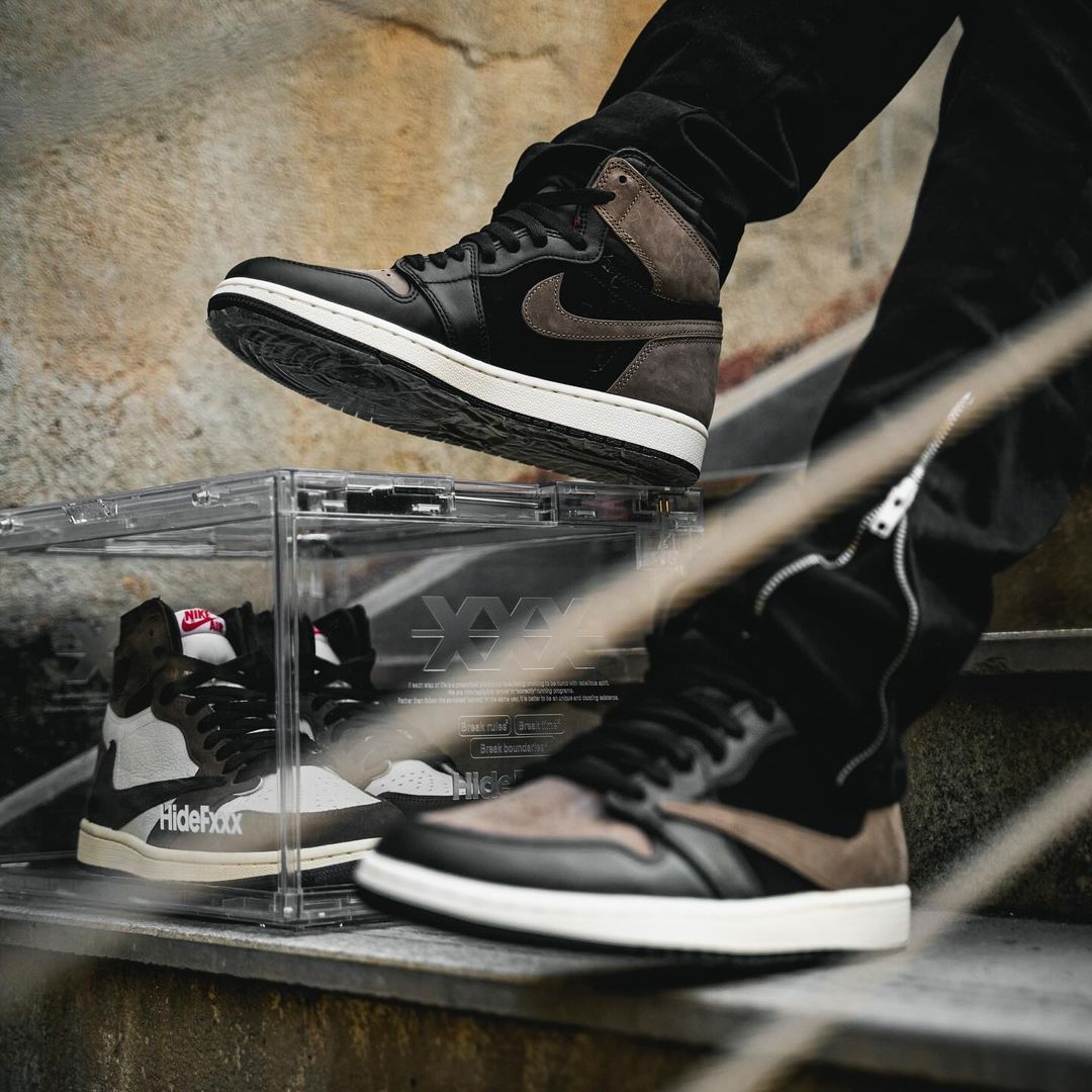 jordan 1 mochas on feet