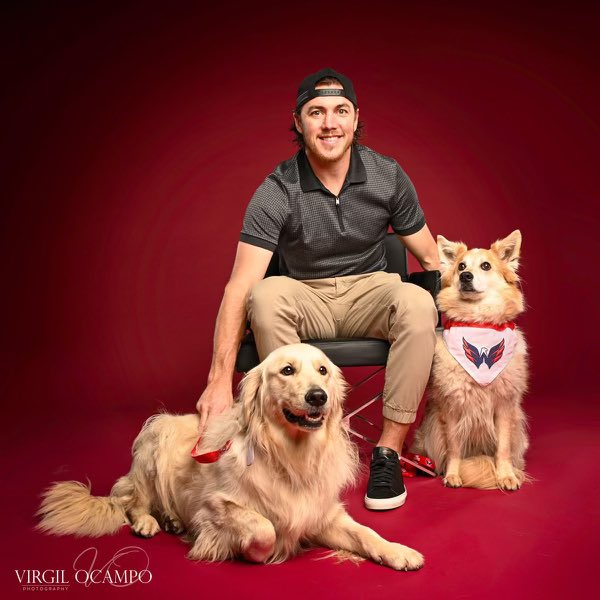 It’s not too late to get on the nice list! Another 24 hrs to enter our Jolly jersey raffle for a chance to win an autographed <a href="/TJOshie77/">TJ Oshie</a> jersey! Click link below and for every $12 donation you’ll receive 2 entries! Tis’ the season to be Jolly 🎅🏻 athletesforanimals.org/support-us/