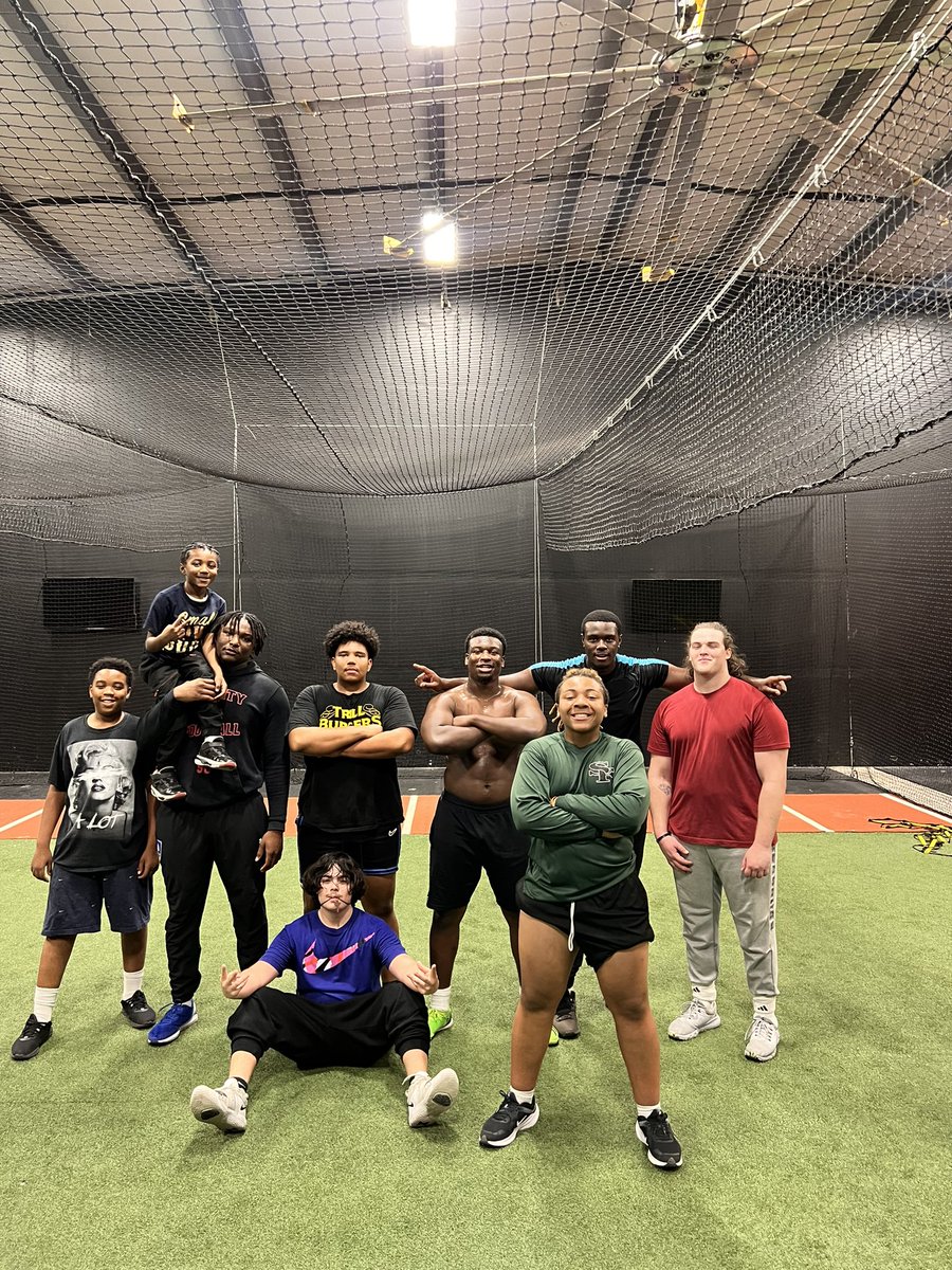 Chief (@littlehead72) on Twitter photo Took a few weeks off after the season for a reset and some of the college boys back in town, knocking the rust off! Weekly classes starting soon! Come get this work!! <a href="/iamdavidstonejr/">David “Stoney” Stone Jr.</a> <a href="/ThomasWe1ch/">Thomas Welch</a> <a href="/Jalen21S/">JalenStuart49🔝</a> <a href="/willdunn32/">Will Dunn</a> <a href="/HutchesonZech/">Zech Hutcheson</a> <a href="/ElijahTuck75/">Elijah (ETuck) Tucker</a> @KerryAlem Took a few weeks off after the season for a reset and some of the college boys back in town, knocking the rust off! Weekly classes starting soon! Come get this work!! <a href="/iamdavidstonejr/">David “Stoney” Stone Jr.</a> <a href="/ThomasWe1ch/">Thomas Welch</a> <a href="/Jalen21S/">JalenStuart49🔝</a> <a href="/willdunn32/">Will Dunn</a> <a href="/HutchesonZech/">Zech Hutcheson</a> <a href="/ElijahTuck75/">Elijah (ETuck) Tucker</a> @KerryAlem