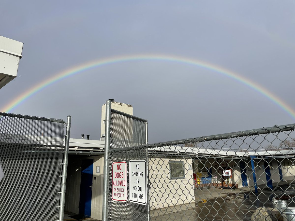Even Mother Nature knows what an amazing school Maxwell is. Check out the full rainbow over the school. #WCSDProud @SuptEnfield @WashoeSchools