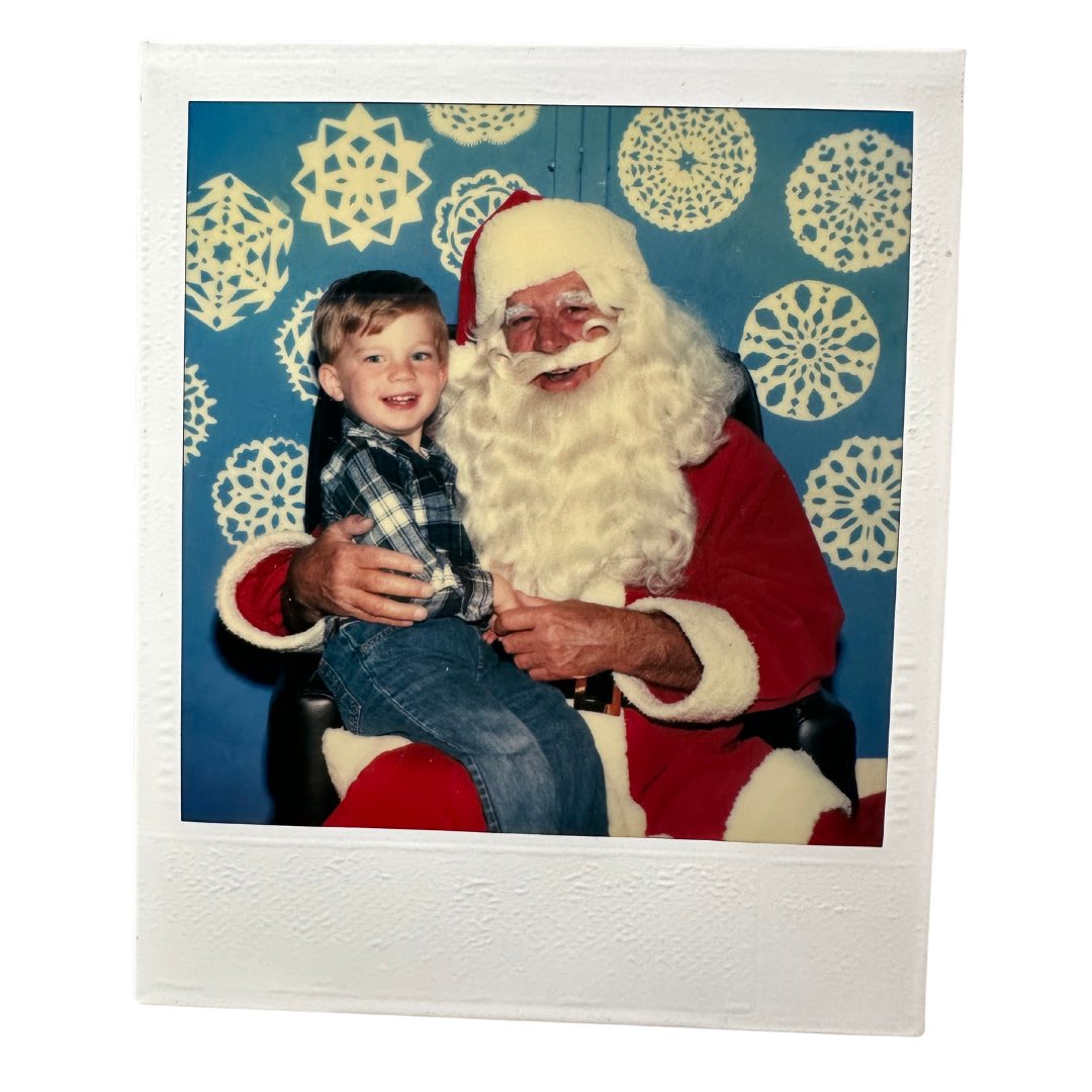 adamlambert's tweet image. Happy Holidays toddler Me ❄️
This year’s carol service at Westminster Abbey was all about #ShapingUs and the importance of our early childhood. The Princess of Wales’ carol service does so much in building the foundations of a happier, healthier society. 

Looking forward to the…