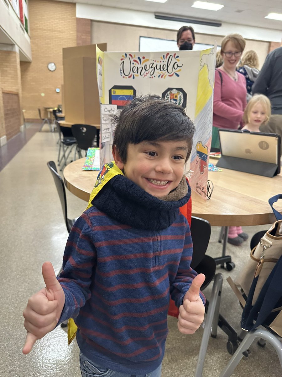 Cartycrew's tweet image. Kindergarten Family Culture Night is my new favorite night! I love our families!