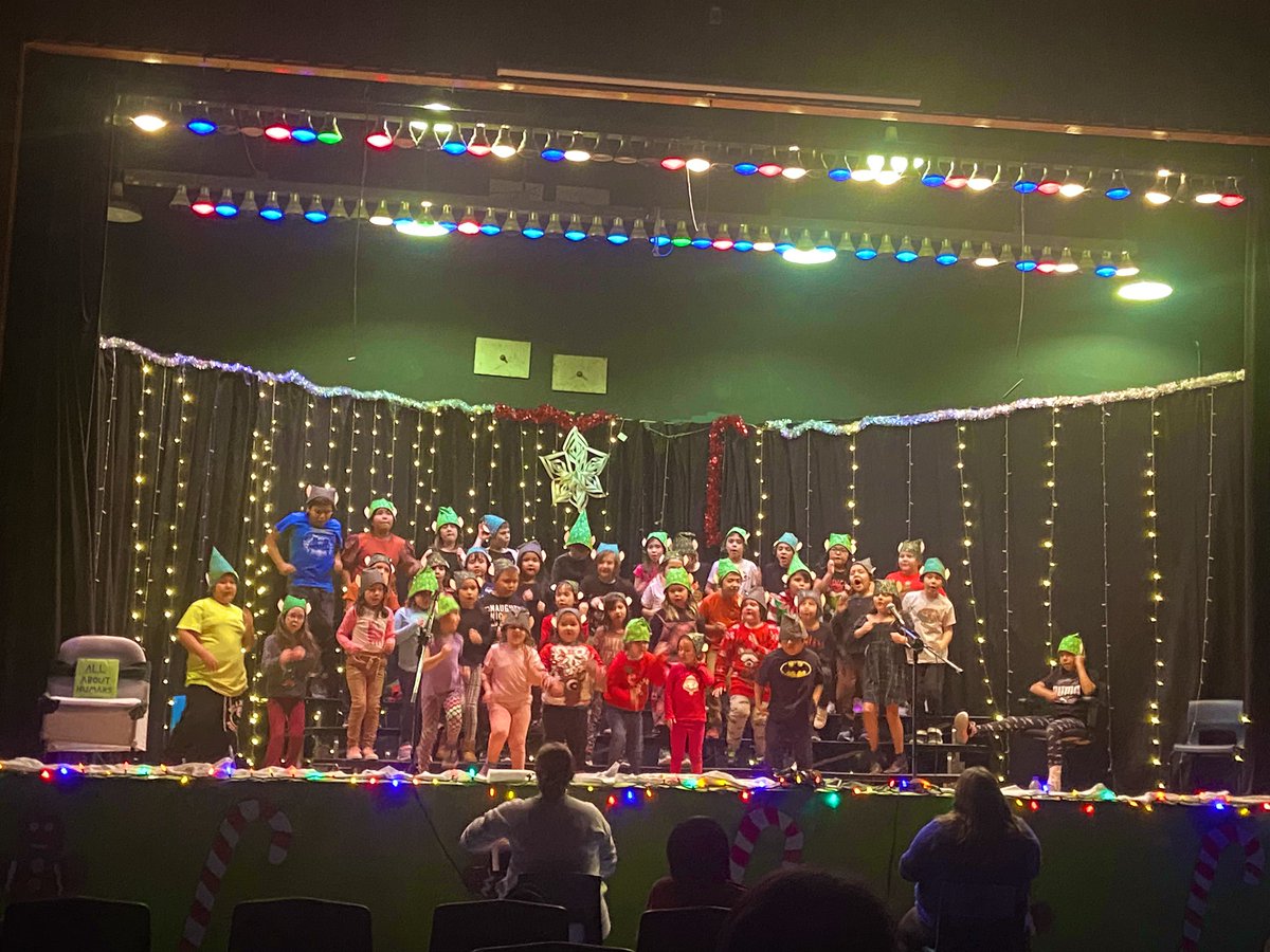Amanda Fowler (She/Her) ✨ (@fowleramanda) on Twitter photo Had the pleasure today of taking in the matinee Christmas concert performance <a href="/LakeMelvilleLab/">Lake Melville School</a>. A very enthusiastic and talented bunch. I hope some day I can visit “Elflandia” 🧝♀️🎅🏻 Had the pleasure today of taking in the matinee Christmas concert performance <a href="/LakeMelvilleLab/">Lake Melville School</a>. A very enthusiastic and talented bunch. I hope some day I can visit “Elflandia” 🧝♀️🎅🏻