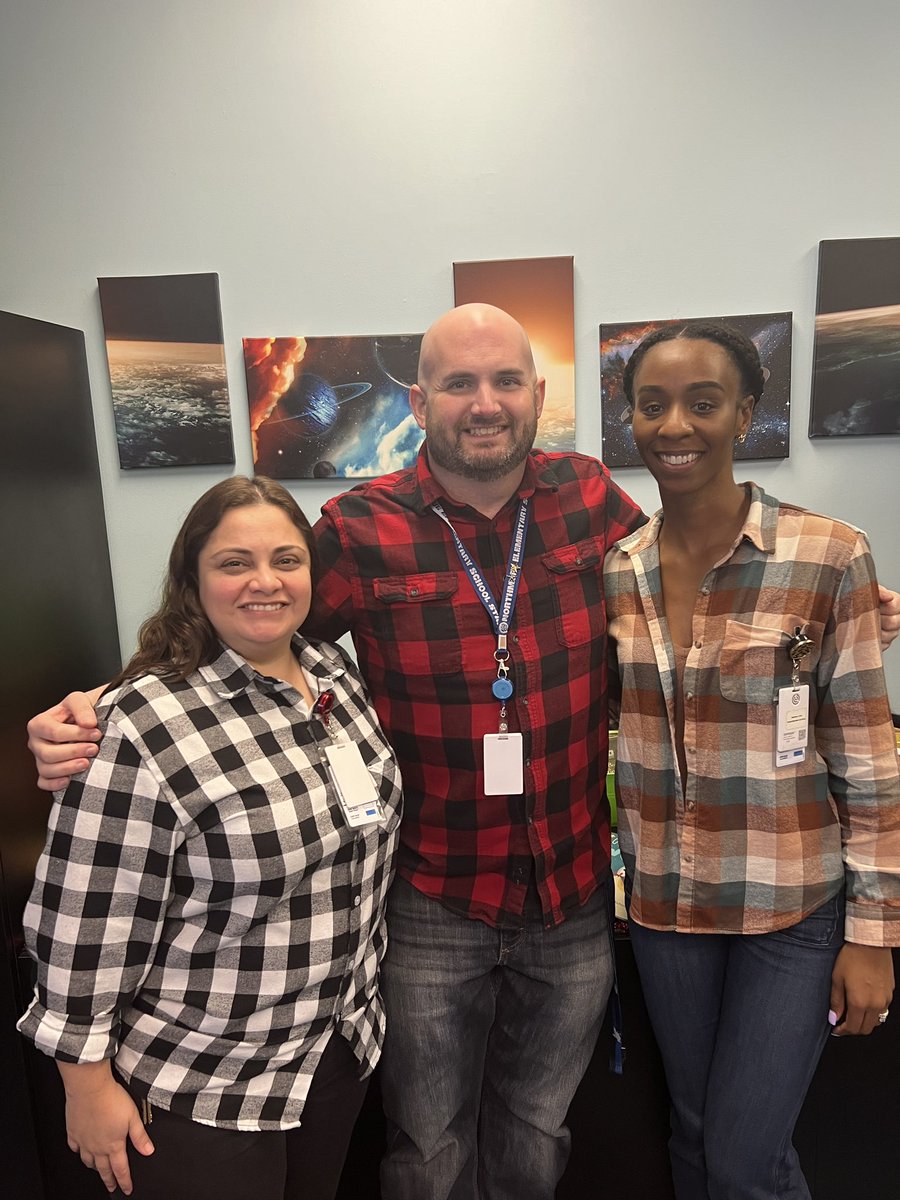When @CPedraza_AP, @JalisaGranger and I embrace Winter Spirit Day 2 - Flannel! Just missing @JacobW_SSCC from our admin picture! @NorthmoreElem