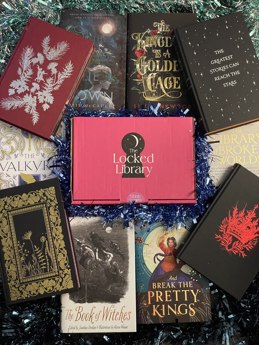 Evening All!! Are you ready for Christmas ? Today’s picture features a beautiful selection of @thelockedlibrary books from their subscription. As a Rep I have a code of ESCAPE to share with my followers which will get you 5% off your first monthly box or three month sub.