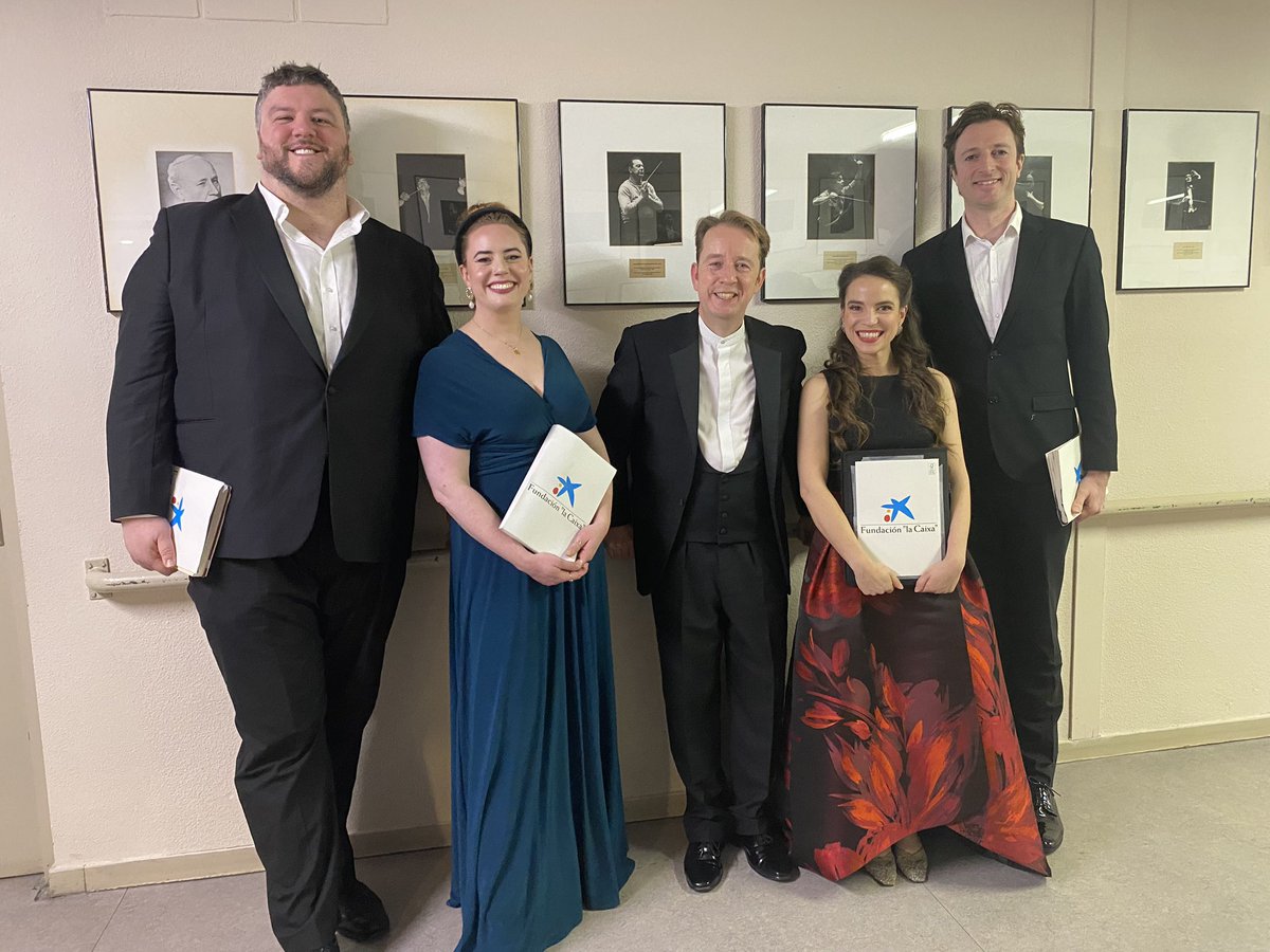 And thanks to four super soloists <a href="/LorenaPazNieto/">Lorena Paz Nieto</a> <a href="/lottebettsdean/">Lotte Betts-Dean</a> <a href="/dingleyandell/">Dingle Yandell</a> &amp; #StuartJackson