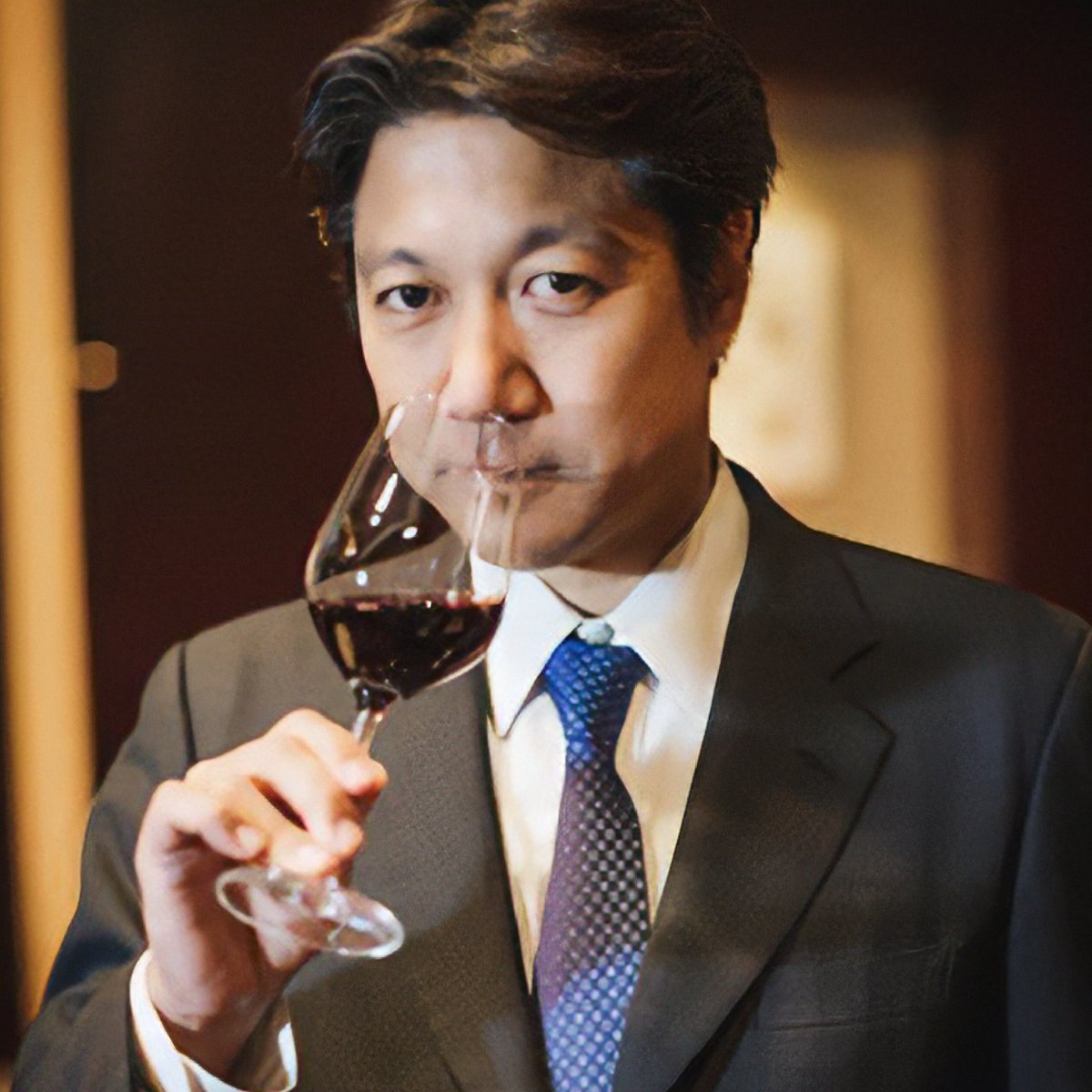 2024年のアンバサダーをご紹介！
🍇石田 博さん

社団法人日本ソムリエ協会の副会長。優れたソムリエとして多くの賞を受賞されている、我が国が世界に誇るトップクラスのソムリエです。
アンバサダーとしてワークショップでプロ・セミプロ向けにボルド―ワインの情報発信を行なってくださいます。