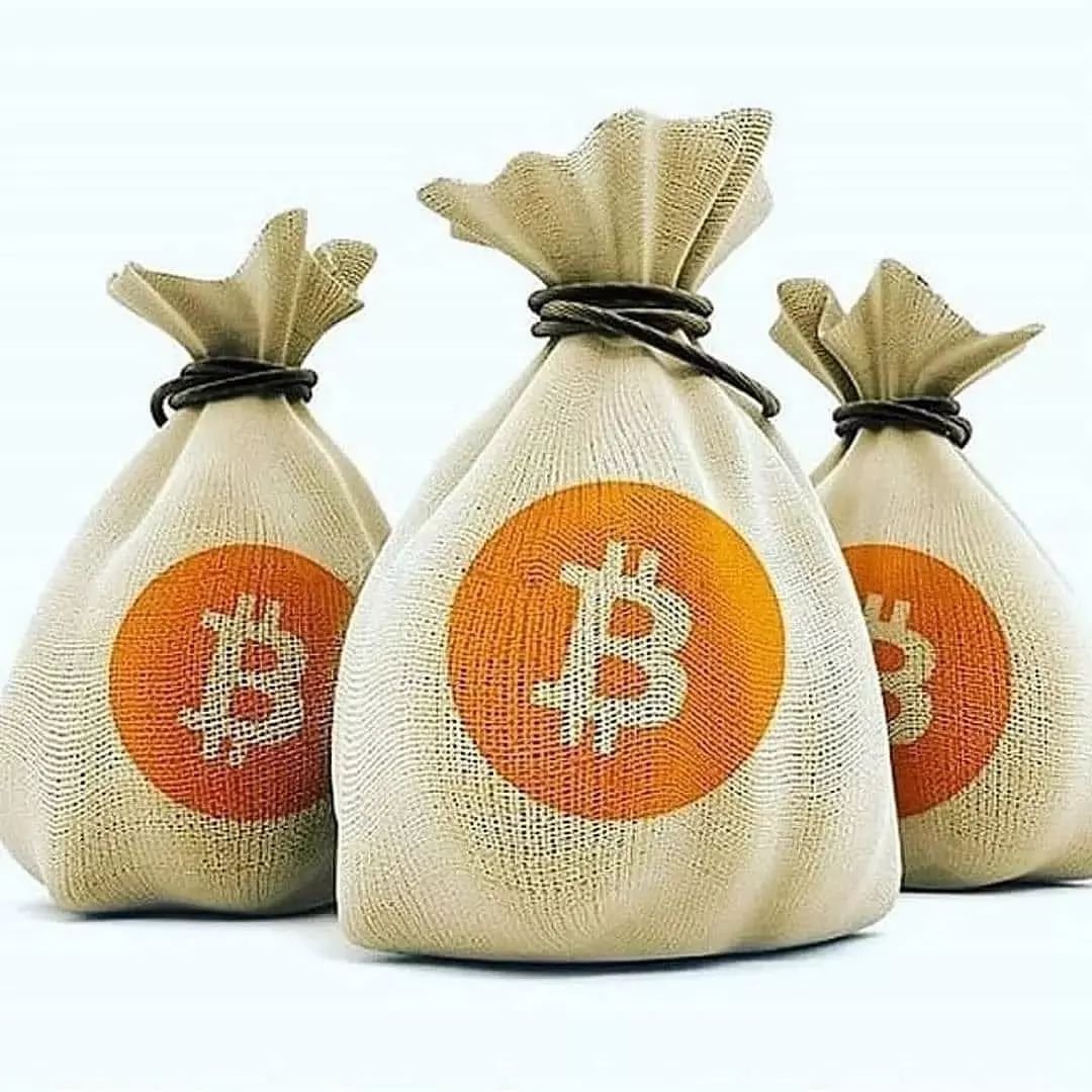 “Bitcoin was created to serve a highly political intent, a free and uncensored network where all can participate with equal access.” . iamnairobia #nairobian #nairobikenya #madeinkenya #gaintrick #gainwithspikes #gainwithmchina #gainwithpaula #gainwithxtiandela #gainwithcrimson