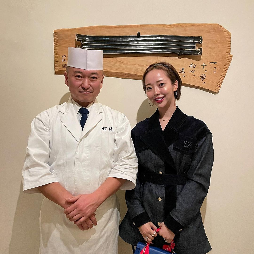 leeelect's tweet image. #駒田奈美 #モデル #アラフィフ #美魔女 #ルイヴィトン #サヴォアフェール #イベント #具 #トランク #六本木 #六本木ヒルズ #六本木ヒルズクラブ #素敵 #招待状 #シティースティーマー #バッグ