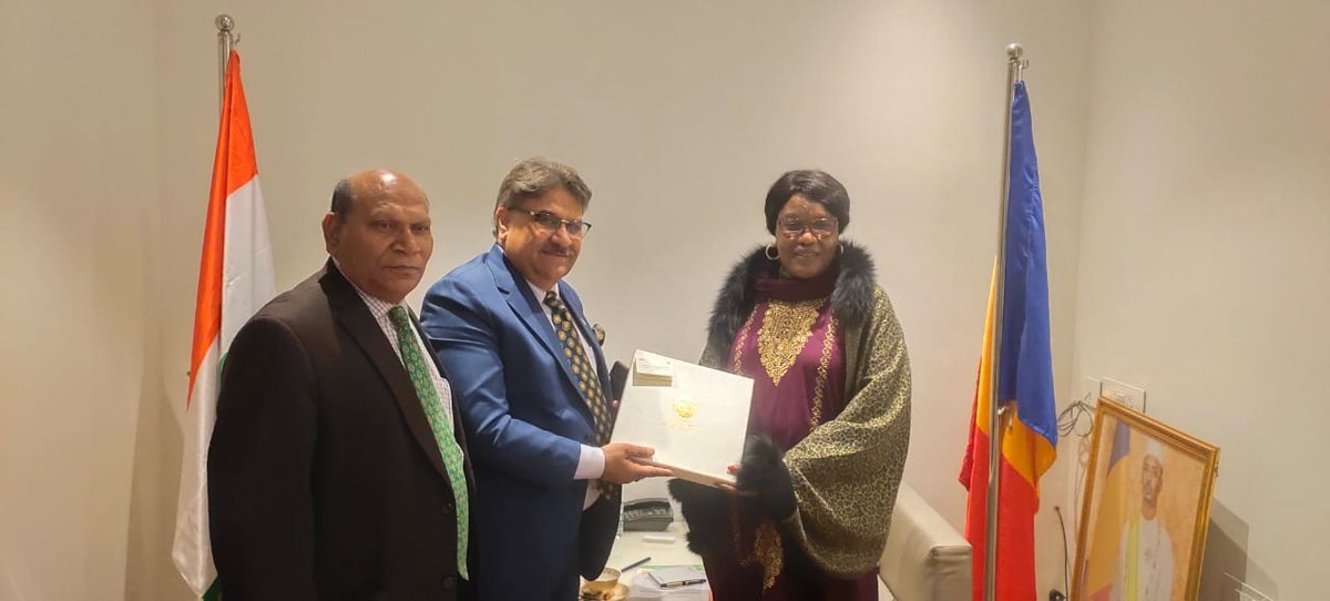 Ambassador Anil Trigunayat, President of MIICCIA and Mr. Dilbag Singh Director General #MIICCIA Chamber of Commerce meet Ambassador of Chadd in connection with a #businessconference India and West and Central #Africa on 19th Dec.