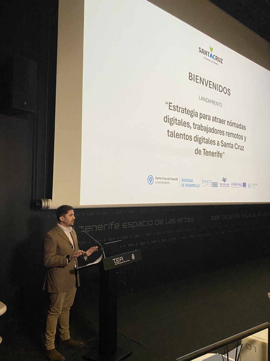 SocDesarrollo's tweet image. Hoy presentamos la Estrategia de Atracción de Nómadas Digitales en el salón de actos del @teatenerife. 

🙌🏼 Nuestra entidad quiere difundir las ventajas que ofrece Santa Cruz de Tenerife para el trabajo remoto.

🧵⬇️

#EmpleoSC #SantaCruzdeTenerife #SantaCruzWorkingNomads