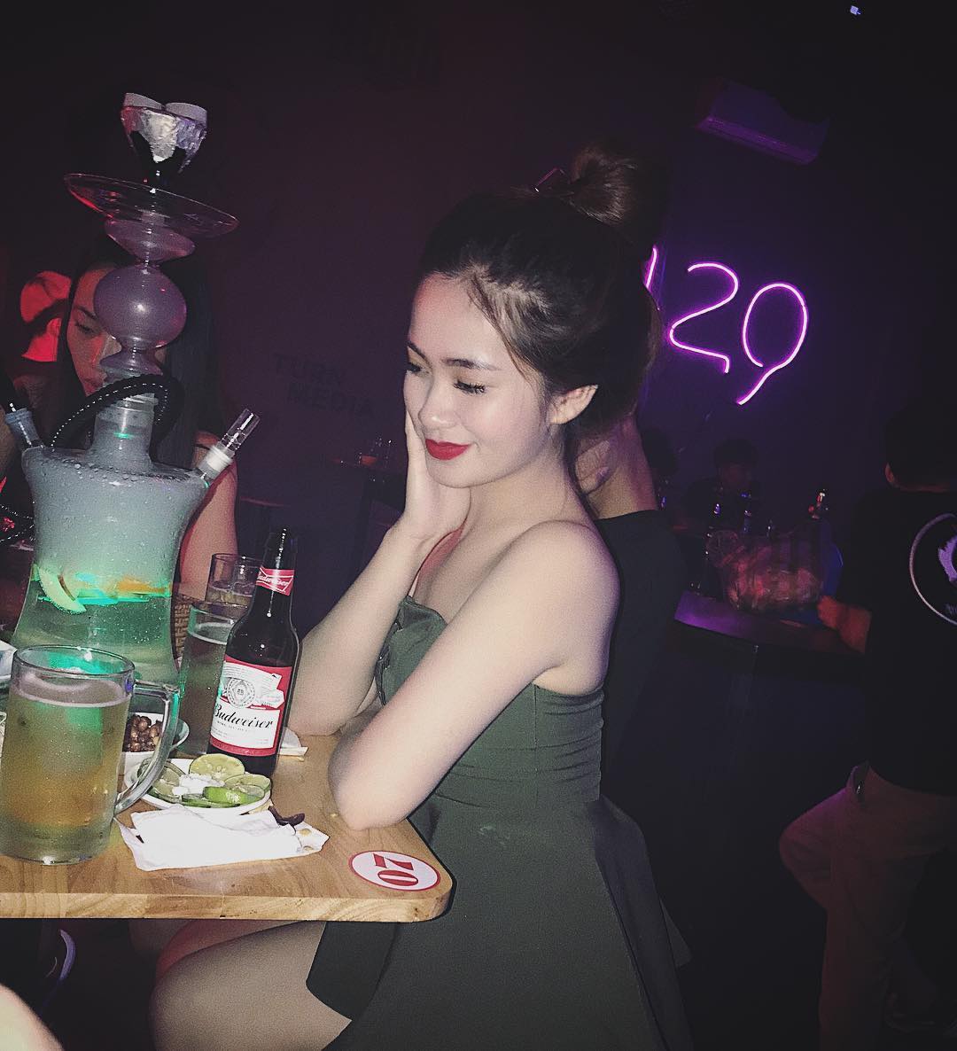 Toasu335's tweet image. backboned multiped galbraithian
Chào bạn! Tôi là một người phụ nữ hiện đại, muốn tìm một người bạn đồng hành để khám phá thế giới và xây dựng một tương lai tốt đẹp.