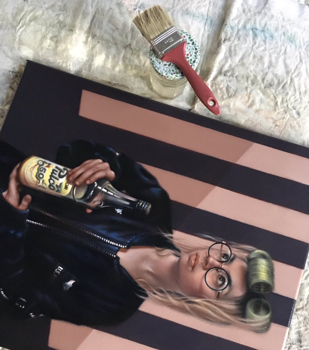 Varnish day for my “When life give you lemons” oil portrait 🌟

A stinky, sticky, but essential task to make those colours glow & come to life 😵‍💫

#oilpainpainting #painting #peinture #portrait #portraiture #varnishday #artist #fun #art #WednesdayMotivation