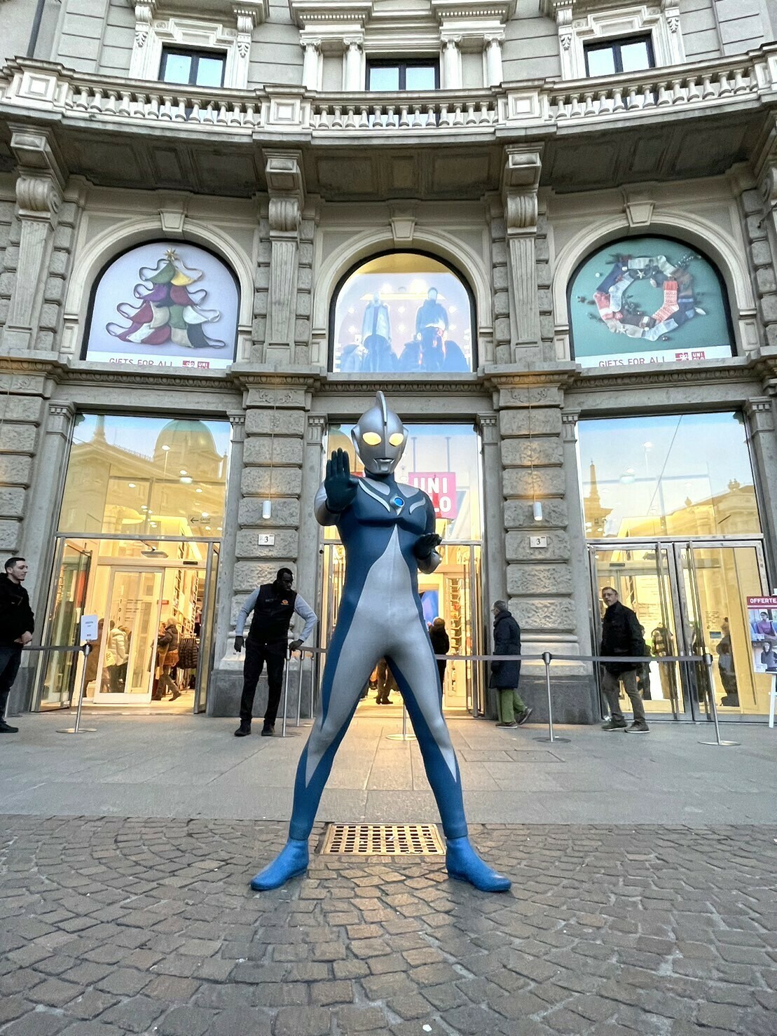 ウルトラマンコスモス ジャスティス　円谷ストアフリーサイズ　ビックTシャツ未開封 ウルトラマンコスモスvsウルトラマンジャスティス Tシャツ S