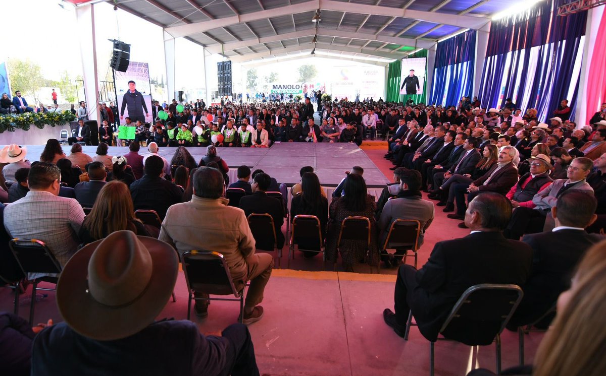 Eduardo Olmos Castro (@eduardoolmosc) on Twitter photo En representación del Gobernador <a href="/manolojim/">Manolo Jiménez Salinas</a>, asistí al Informe de Gobierno de mi amigo el alcalde de Matamoros, Miguel Ángel Ramírez López.
Muchas felicidades <a href="/charro_rl/">Miguel Angel Ramirez</a> por el gran trabajo realizado al frente de este municipio. En representación del Gobernador <a href="/manolojim/">Manolo Jiménez Salinas</a>, asistí al Informe de Gobierno de mi amigo el alcalde de Matamoros, Miguel Ángel Ramírez López.
Muchas felicidades <a href="/charro_rl/">Miguel Angel Ramirez</a> por el gran trabajo realizado al frente de este municipio.