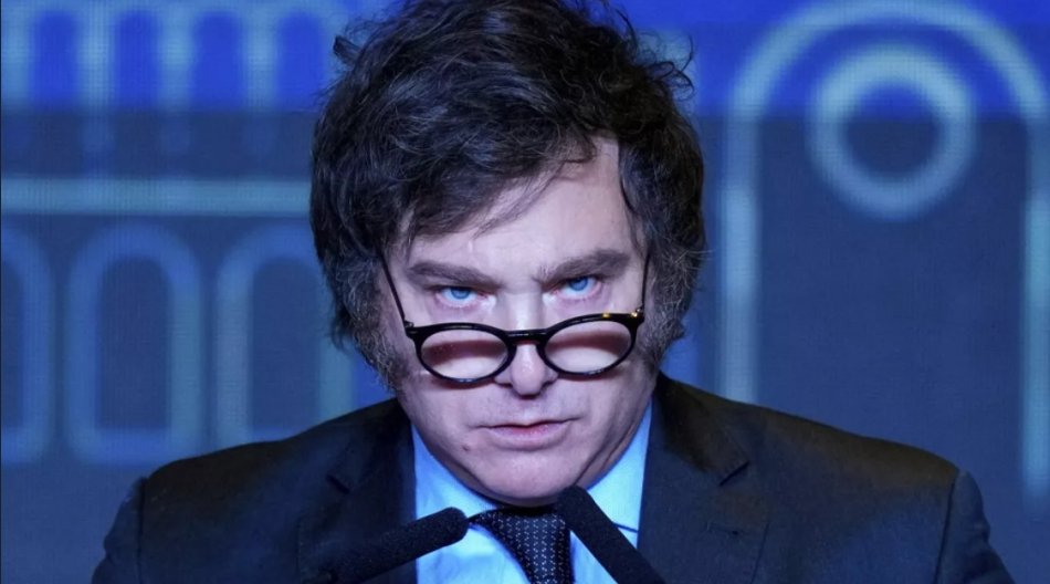 Argentina News: President Javier Milei will hold a national broadcast tomorrow to explain Argentina's economic deregulation decree.

The elimination of approximately 380,000 regulations is expected. It will be a crucial moment in the history of Argentina.

The initiative seeks to