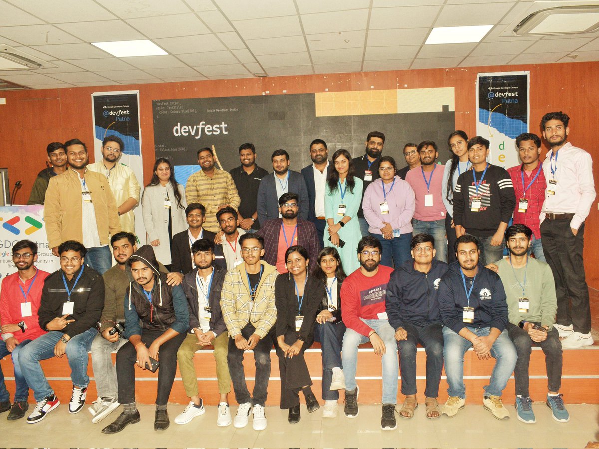piyushkashyap_'s tweet image. Grateful for an incredible day at #devfestpatna, surrounded by brilliant minds and tech enthusiasts. Big thanks to @xprilion, @ashokjung, @SVrijraj, @_anishk_, and other speakers for making the event enriching and memorable!

#DevFest2023 #devfestindia #gdg  #google #Google