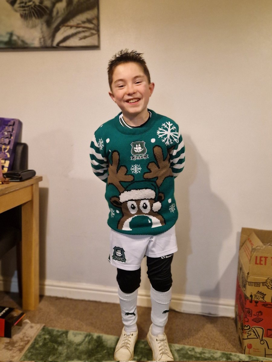 Non uniform day and breaking up for Christmas. 
So what does Joe wear?? Football kit with Christmas jumper of course lol 💚⚽️💚⚽️

#loveourfootball #pafc #plymouthargyle #argyle #hiddenillness #hiddendisability #footballisfamily #christmas2023