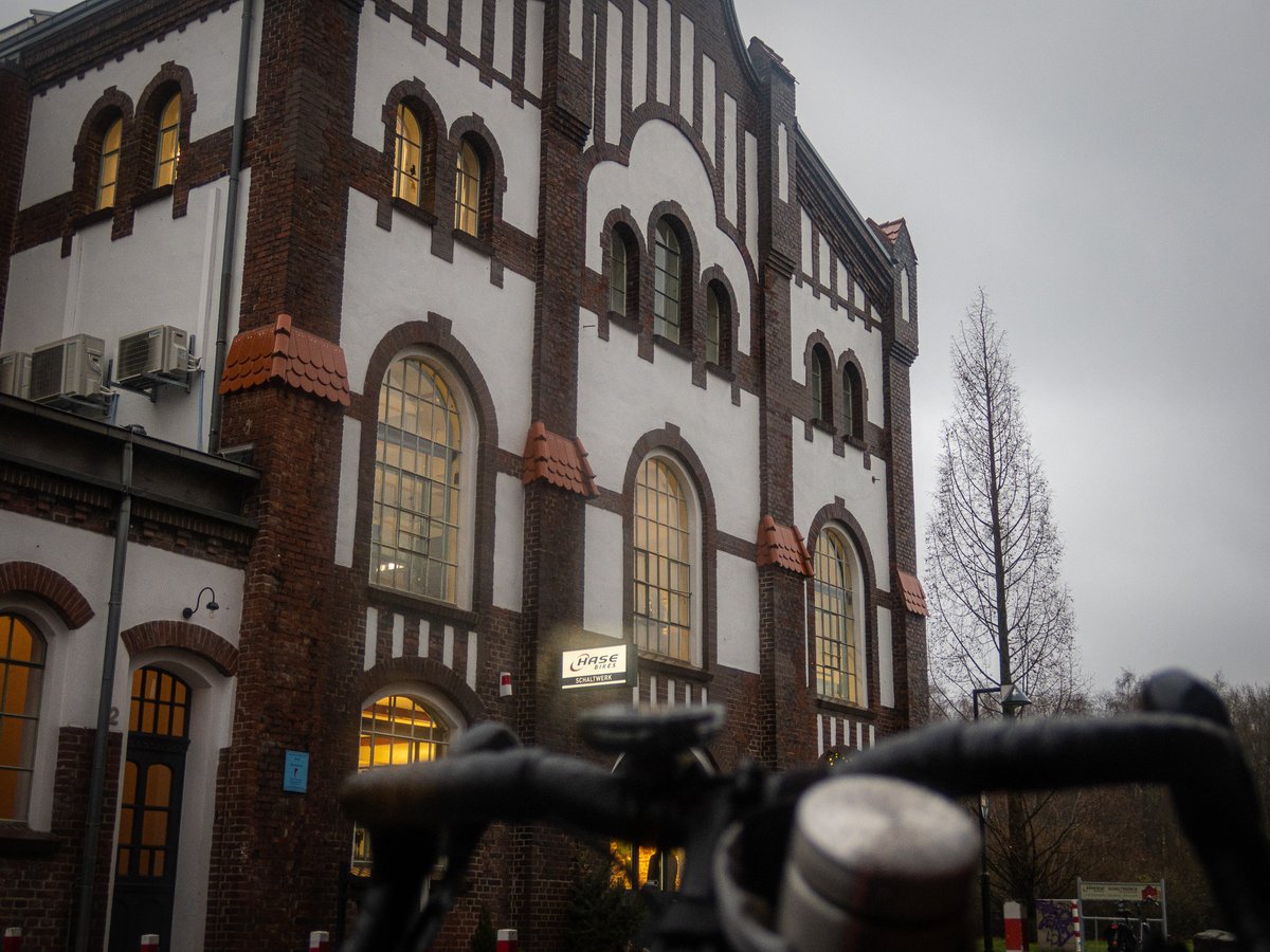 Markus Stitz (@reizkultur) on Twitter photo About to set off, day 6 of my journey on a cargo bike from Edinburgh to Erfurt. Had a lovely talk at the <a href="/HaseBikes/">HaseBikes</a> Schaltwerk last night, the home of the bike in Waltrop. One more talk to come in Heiligenstadt on Thursday evening. Follow my progress here followmychallenge.com/live/cycling-h… About to set off, day 6 of my journey on a cargo bike from Edinburgh to Erfurt. Had a lovely talk at the <a href="/HaseBikes/">HaseBikes</a> Schaltwerk last night, the home of the bike in Waltrop. One more talk to come in Heiligenstadt on Thursday evening. Follow my progress here followmychallenge.com/live/cycling-h…
