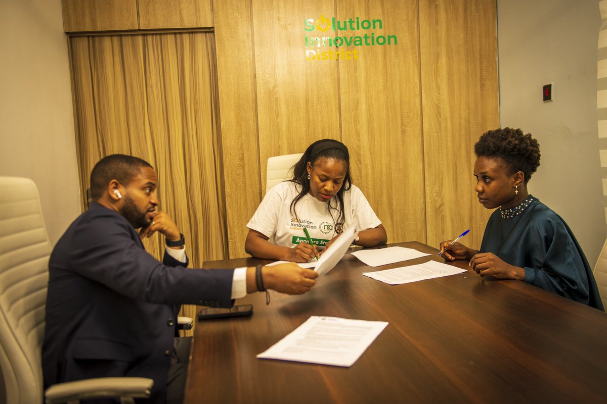 ANSIPPA's tweet image. The Agency, in partnership with the Solution Innovation District, has formalized an agreement to deliver incubation and acceleration support to the Anambra Start-up Pitch Competition winners

#AnambraStartups #TechInnovation #StartupCompetition #TechEcosystem #InnovationSupport