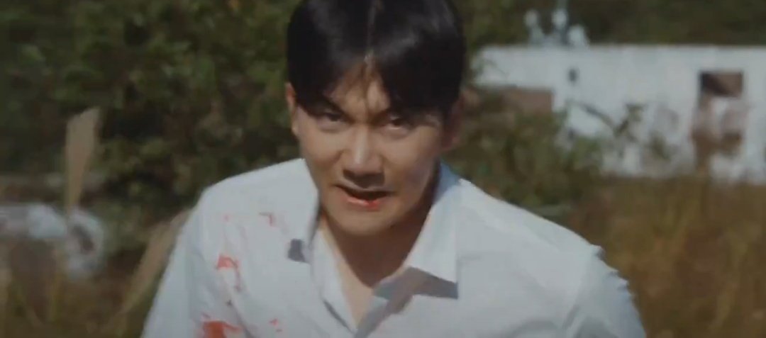 almgtrrz24's tweet photo. The fact that JungWon is a mafia but her saving JunHee and YoonSeo from DaBum's hands is so love. Please I want the three of them to go home😭
@KWS_official_
#NightHasCome #NightHasFallen
#KimWooSeok #LeeJaeIn #ChoiYeBin
#NightHasComeEp12 #NightHasComeFinale https://t.co/VMH30qk6Re
