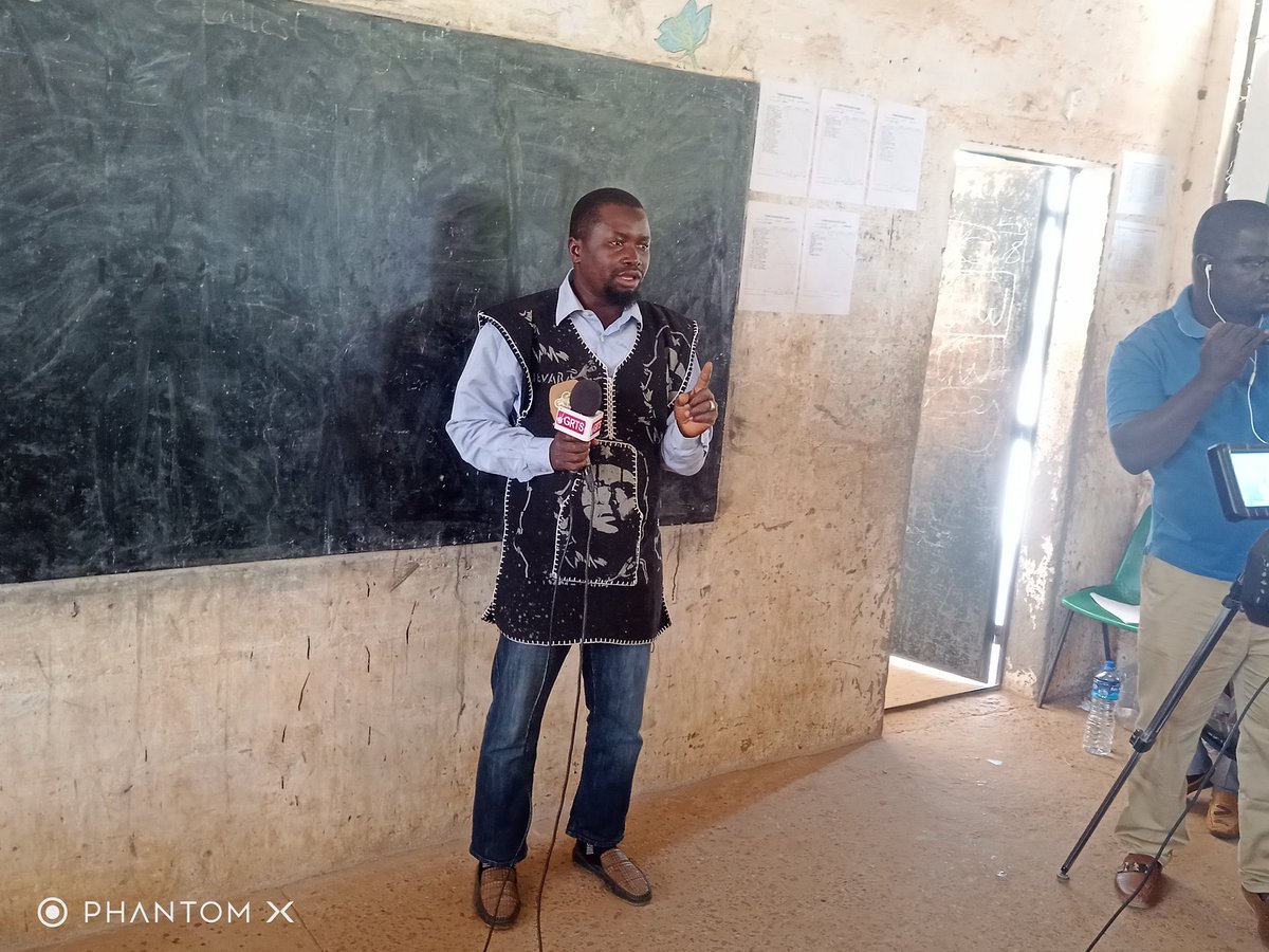 CPCUMoa's tweet photo. A one-day sensitization on Grievances Redress Mechanisms for 50 people from the Women-Led Agribusiness Firms  supported by the #WorldBank  funded #GIRAVproject in Badari and saja Kunda is underway in Badari. Babucarr Ceesay, District Extension Supervisor lauded the initiative. https://t.co/RQvjnG4iwl