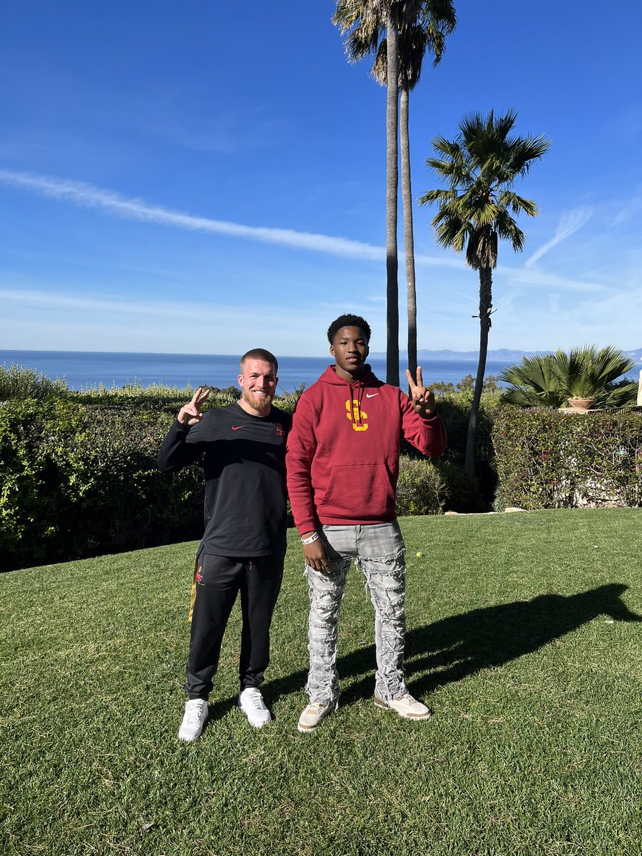 My brotha fr🤞. Welcome home officially <a href="/LorenzoCowan10/">Lorenzo Cowan</a>
