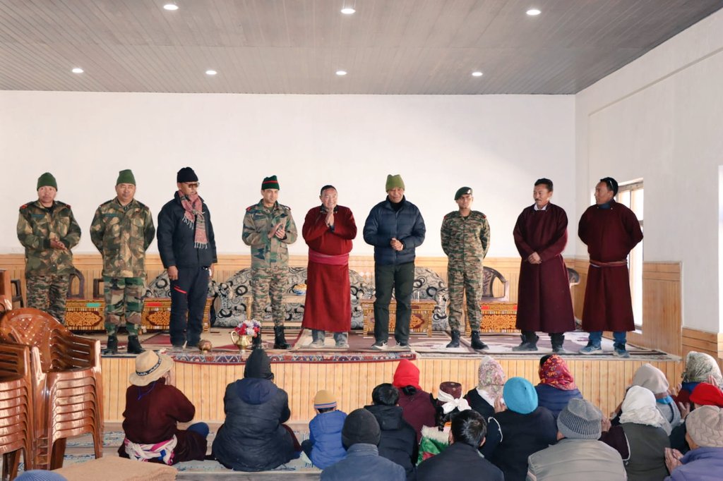 "Empowering the Society" 
From bare halls to happy hearts, Fire and Fury Corps furnishes hope at #Umla Village

Team STALKERS  brought comfort &amp; cheers to Umla Village by furnishing the Community hall.
The occasion was graced by the presence of #Kargil War Veteran, Col Sonam