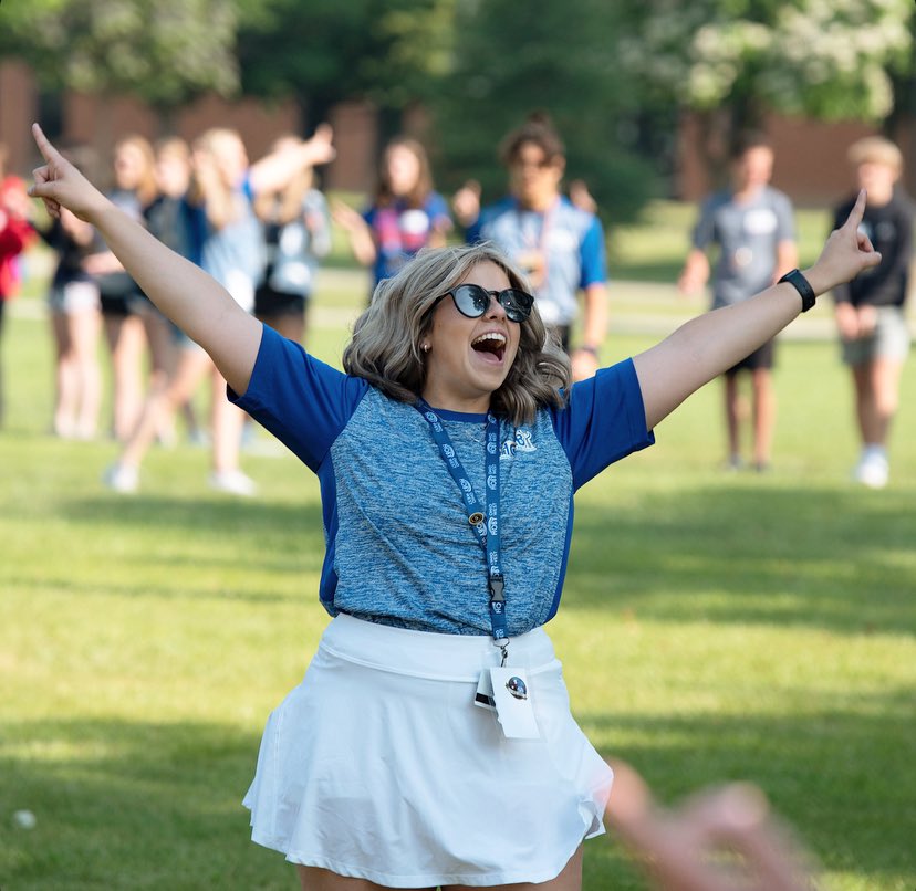 Staff applications for HOBY Ohio West 2024 are still OPEN! Join us for an incredible opportunity to be part of something amazing. Apply now through the following links:

Junior Application: tinyurl.com/OhioWestJF

Senior Application: tinyurl.com/OhioWestSF