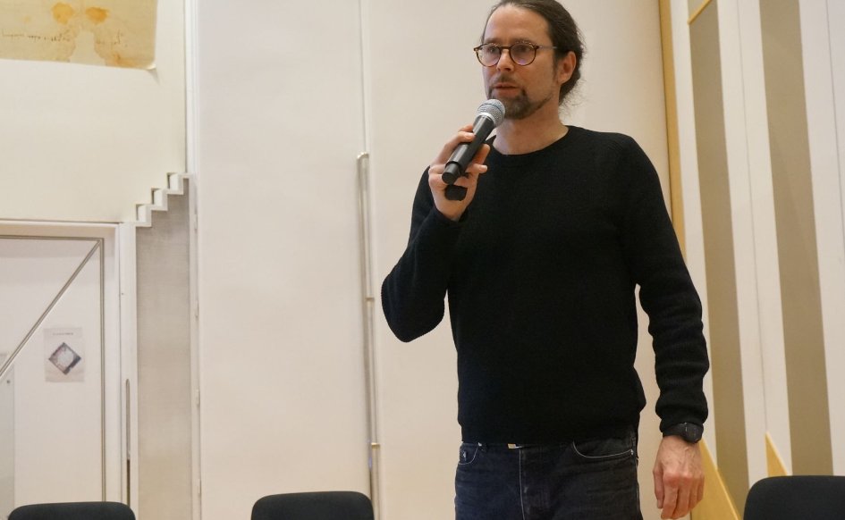 FH St. Pölten – University of Applied Sciences (@fh_stpoelten) on Twitter photo Nachhaltigkeitswende: FH-Forscher <a href="/taspel/">Tassilo Pellegrini</a> untersucht Anforderungen an einen digitalen Produktpass. Nachhaltigkeitswende: FH-Forscher <a href="/taspel/">Tassilo Pellegrini</a> untersucht Anforderungen an einen digitalen Produktpass.