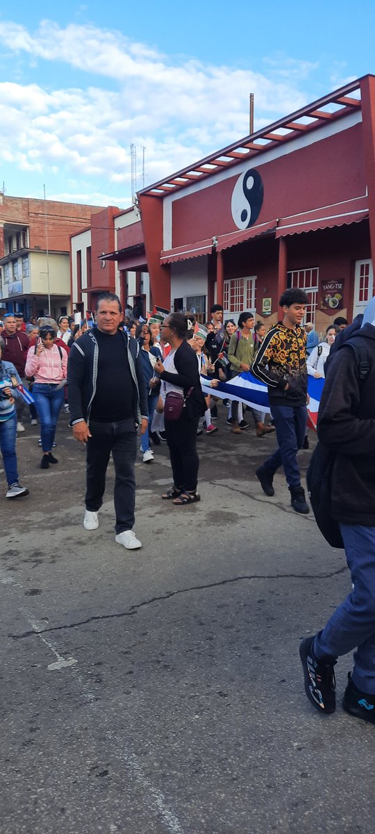 #Artemisa stands with #Paletine. Basta de genocidio, #Israe