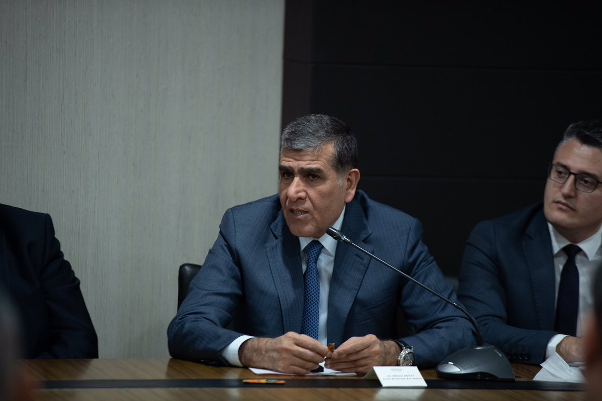 gantepvaliligi's tweet photo. Türkiye’nin en önemli sanayi ve ticaret merkezlerinden biri olan Gaziantep, sahip olduğu ticaret potansiyeli ve girişimcilik ruhuyla dünya piyasalarına entegre olmuş, ilde gerçekleştirilen fuarlarla ise bu potansiyeli pazarlama noktasında önemli bir ivme kazanmıştır.

Bu ivmeyi daha da yukarı taşımak için 2024 yılında Gaziantep’te düzenlenecek fuarlarla ilgili değerlendirme toplantısı, Valimiz Kemal Çeber başkanlığında gerçekleştirildi.

@kemalcebervali