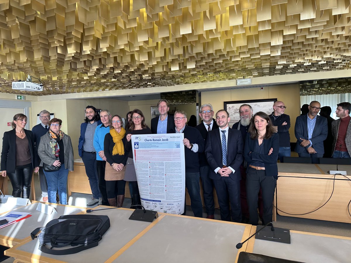GWanwanscappel's tweet photo. Signature de la charte Romain Jacob pour le Jura, en présence de pascal Jacob. Mobilisation importante autour de l’indispensable accès aux soins des personnes en situation de handicap. Merci à Jacques Seguin président de la Mutualité qui portera ce projet. #ars bfc https://t.co/UaeEtbQWoB