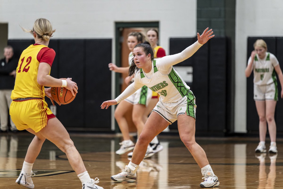 LONESTARJAVA's tweet image. @WCMSports @Paradise_ISD Paradise Lady Panthers pick up another district win in a physical matchup with S&amp;amp;S 50-44. Brooklyn Force led the way with 16 points, including 5 free throws down the stretch.