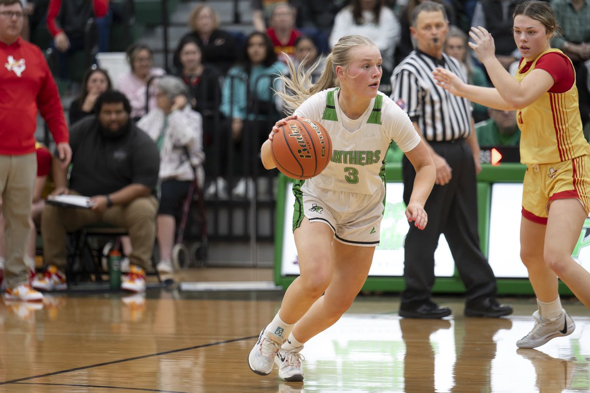 LONESTARJAVA's tweet image. @WCMSports @Paradise_ISD Paradise Lady Panthers pick up another district win in a physical matchup with S&amp;amp;S 50-44. Brooklyn Force led the way with 16 points, including 5 free throws down the stretch.