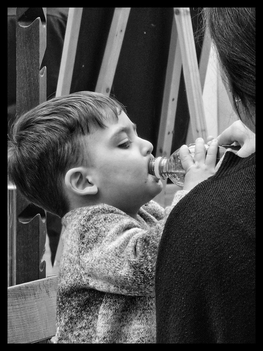 Drabbles153's tweet photo. #NFT 👉#NFTkaltenstein👉#NFTbuy👉#NFToption👉#NFTbuyers 👉#NFTcollectors👉#NFTcommunity👉#NFTsale #NFTjapan

#streetphotography #blackandwhite 

👁️https://t.co/gJgjILMCPL👁️

Exclusive rights of this image are for sale. I mint it for you as NFT. Price 0.211 ETH. DM. 1/1 https://t.co/nZhCg8MpKz