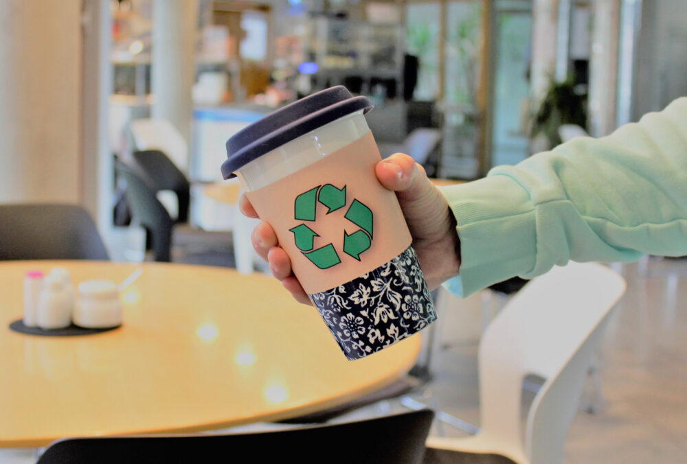 CIRCULAIRE ECONOMIE: VOORUITGANG IN 2023 EN UITDAGINGEN VOOR 2024

Interpack publiceerde onlangs een rapport over de  Circulaire Economie. U leest er meer over op de website van Vaktijdschrift Pakkracht.

tinyurl.com/mw9x73ew