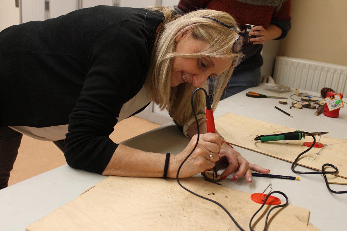 Espais Tallers tanca la seva edició 2022 2023!

🔩🌱Gràcies per fer-ho possible!!🌱🔩

Si voleu saber més sobre el projecte, estigueu pendents a les xarxes!
#escolacep #espaistallers  #bdv