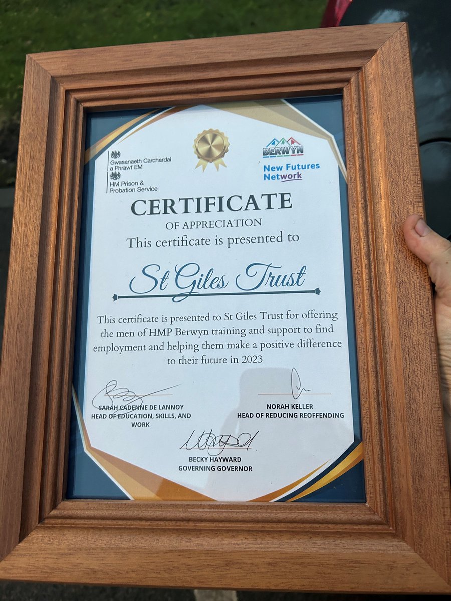 StGilesTrust's tweet photo. It’s been a pleasure, over the past 12 months, to deliver our NVQ Level 3 in Advice and Guidance, preparing the men in HMP Berwyn for working on ROTL or release.

We are grateful to have received this certificate  as a reflection of our dedication providing life changing support. https://t.co/mO6jxV10xp