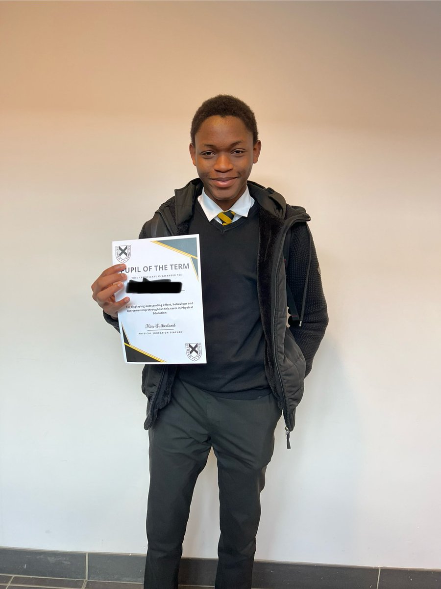 Miss Sutherland tweet media