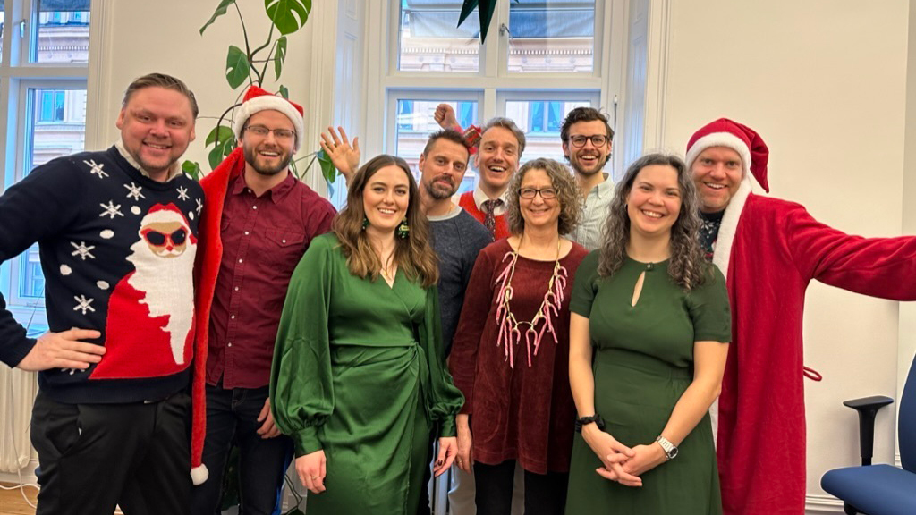 Vi på BioDriv Öst önskar God Jul och Gott Nytt År till våra medlemmar, samarbetspartners och alla andra som jobbar hårt för att fasa ut det fossila. Vi ser mycket fram emot 2024 då BioDriv Öst 15-årsjubilerar med grand final på BioDriv Tinget 4/12. Missa inte det!