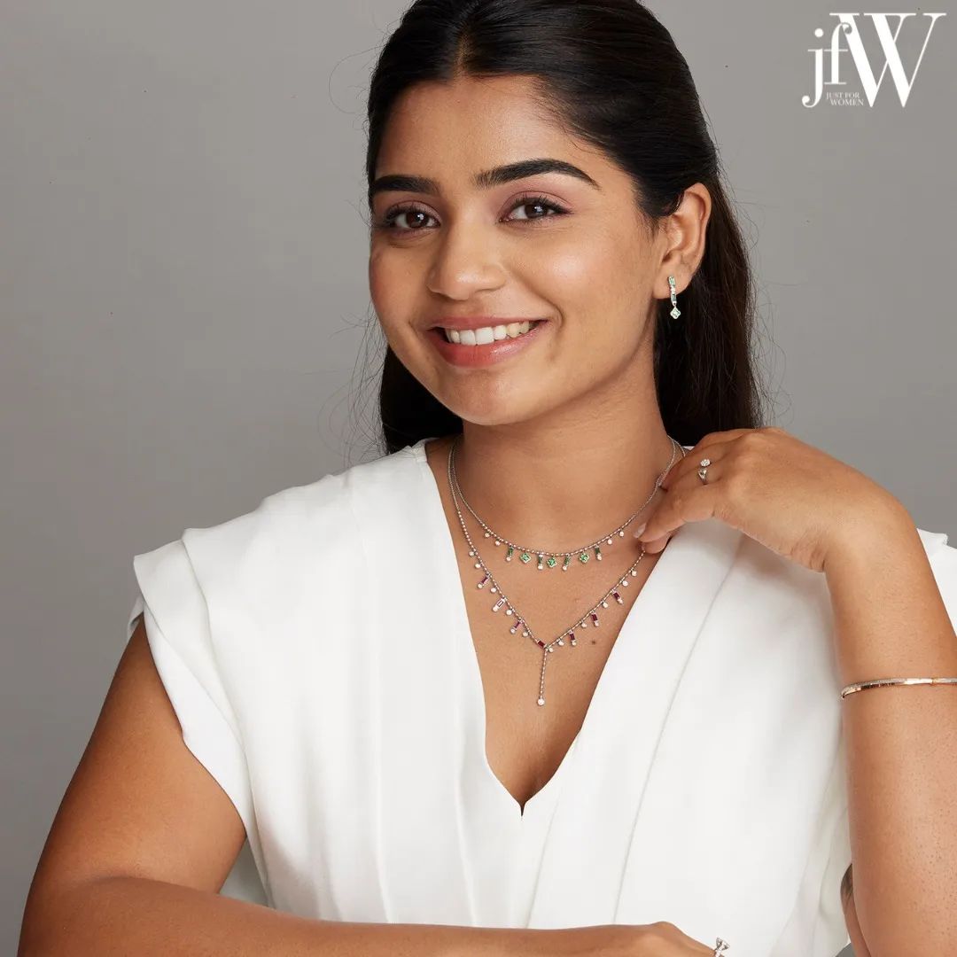 OnlyHeroines's tweet photo. #GouriGKishan 🤩😘 https://t.co/uuECFY8rhg