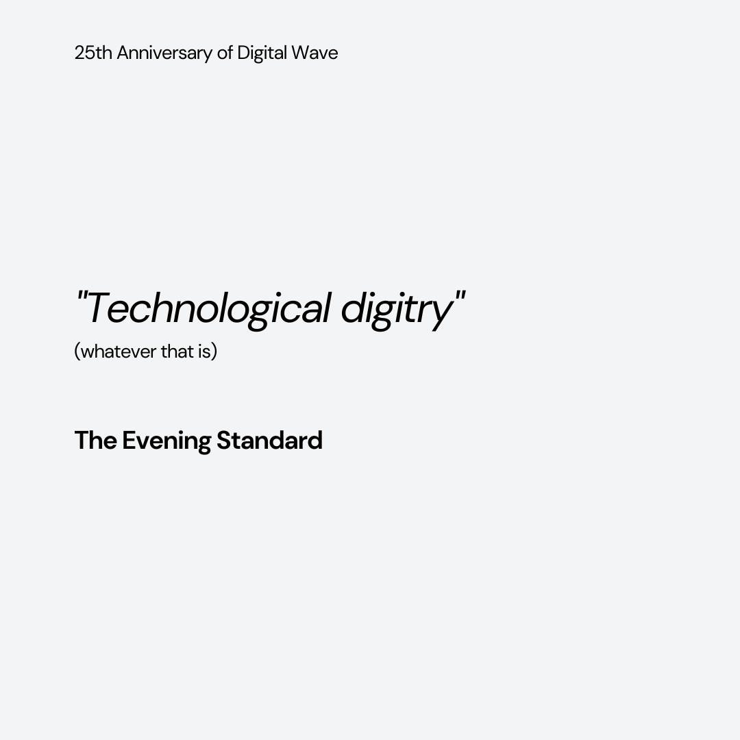 dr_juliefreeman's tweet photo. We had such positive response to the Digital Wave from almost everyone... 😜 I felt that Brian Sewell's dismissal of the work was, in fact, high praise 😆

#digitalwave #dataart #digitalart #largescaleart #technology #dataasart #interactiveart #JulieFreeman #ICA #UKArt https://t.co/Qnnux4ux9M