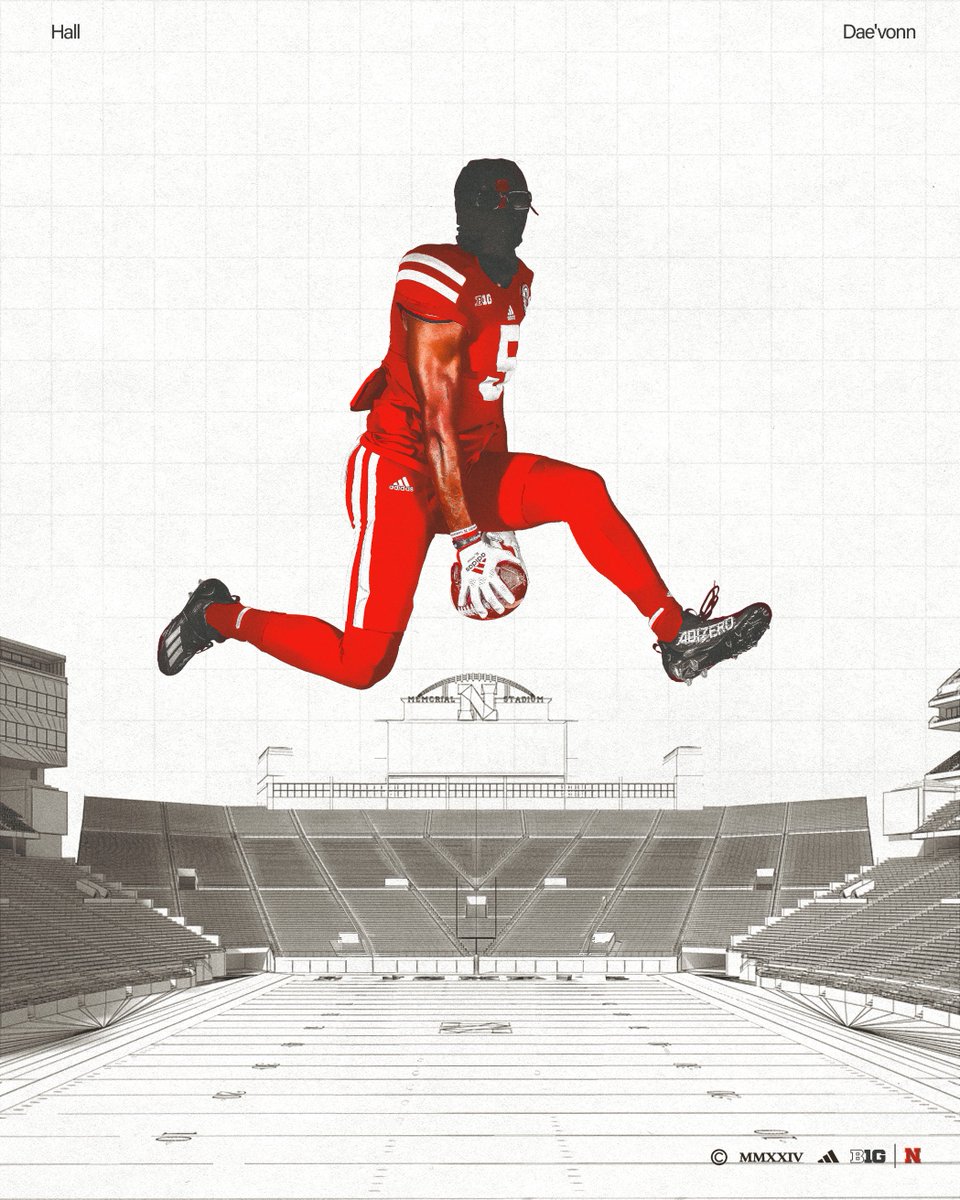 HuskerFootball's tweet photo. Adding another playmaker from Omaha,

@DaevonnHall is N!

#GBR x #24Ours https://t.co/xB7Fks7QOi